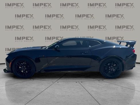 Used 2022 Chevrolet Camaro LT w/ Technology Package RWD image 2