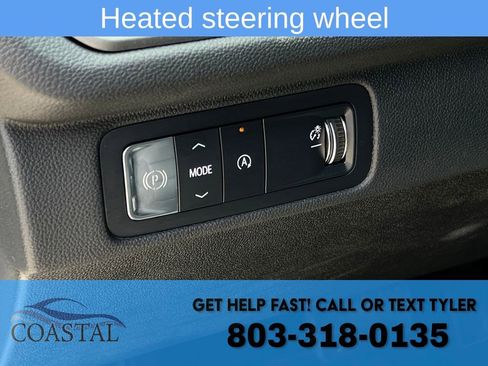 Used 2025 Chevrolet Traverse LT FWD image 9