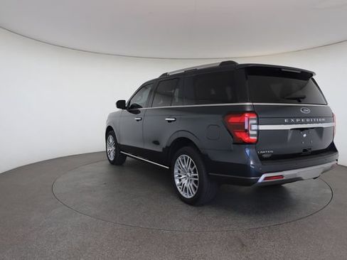 Used 2024 Ford Expedition Limited AWD/4WD image 12