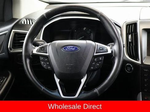 Used 2016 Ford Edge Titanium w/ Technology Package AWD/4WD image 14