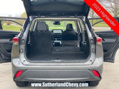 Used 2023 Toyota Highlander XLE image 45