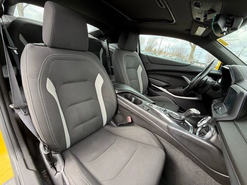 Used 2018 Chevrolet Camaro LT w/ RS Package image 19