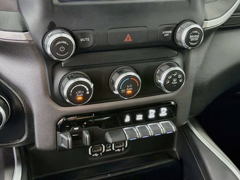 Used 2020 RAM 1500 Lone Star RWD image 19