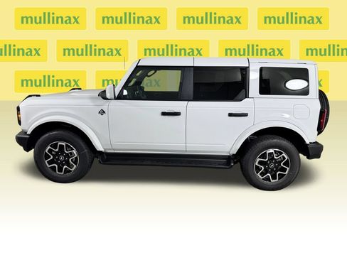New 2026 Ford Bronco Outer Banks AWD/4WD image 2