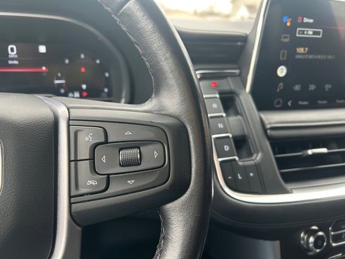 Used 2022 GMC Yukon XL SLE image 41