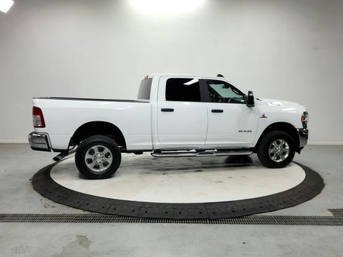 Used 2024 RAM 2500 Big Horn w/ Off Road Package AWD/4WD image 9
