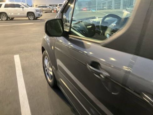 Used 2019 Ford Transit Connect XLT w/ Trailer Tow Package image 9