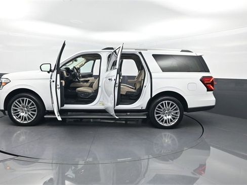 Used 2023 Ford Expedition Max Limited image 41