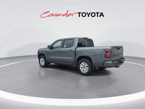 Used 2024 Nissan Frontier SV w/ SV Convenience Package RWD image 6