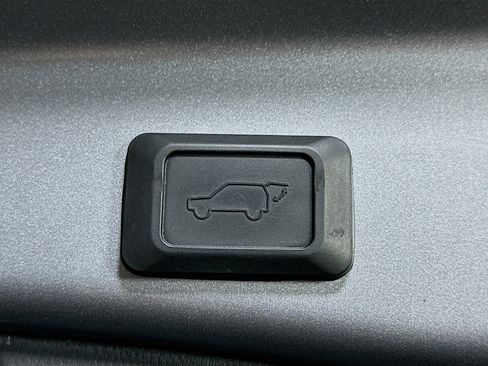 Used 2021 Toyota RAV4 XLE image 29