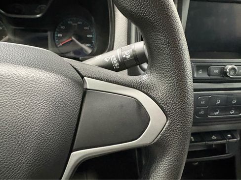 Used 2021 Chevrolet Colorado W/T image 18