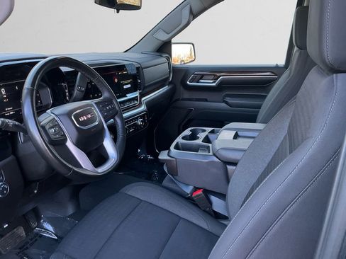 Used 2024 GMC Sierra 1500 SLE image 9