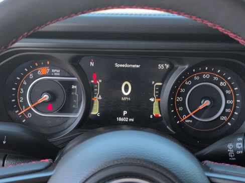 Used 2024 Jeep Wrangler Unlimited Rubicon w/ Technology Group image 24