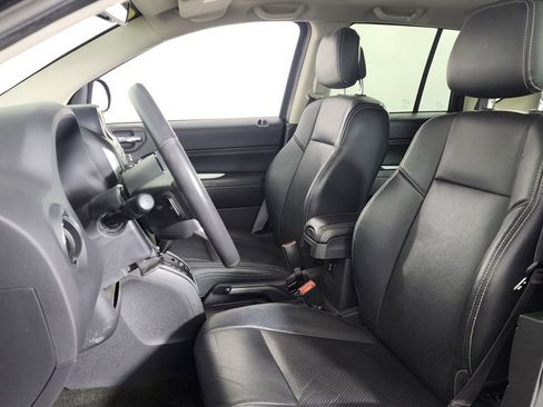 Used 2017 Jeep Compass High Altitude image 13