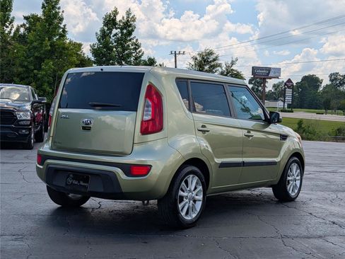 Used 2013 Kia Soul + FWD image 5