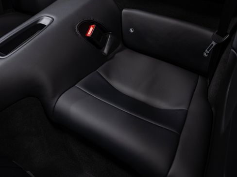 Used 2015 Porsche 911 Turbo S w/ High-end Infotainment Package image 59