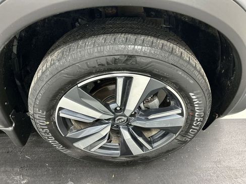 Used 2023 Nissan Rogue Platinum w/ Platinum Premium Package image 8