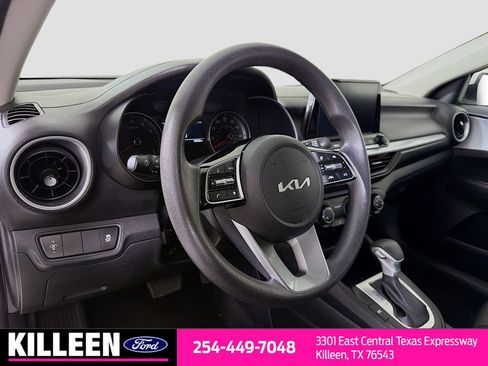 Used 2024 Kia Forte LXS FWD image 10