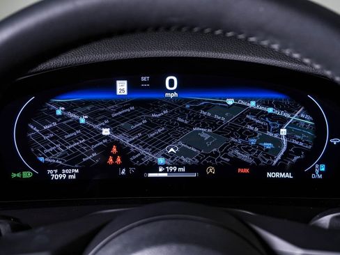 Certified 2025 Porsche Panamera 4 image 21