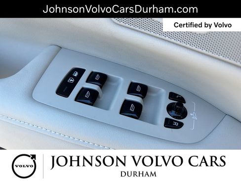 Certified 2025 Volvo V90 B6 Cross Country Plus AWD/4WD image 23