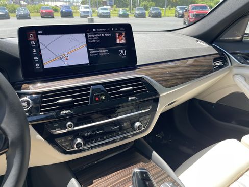 Used 2023 BMW 530i xDrive w/ Premium Package AWD/4WD image 26