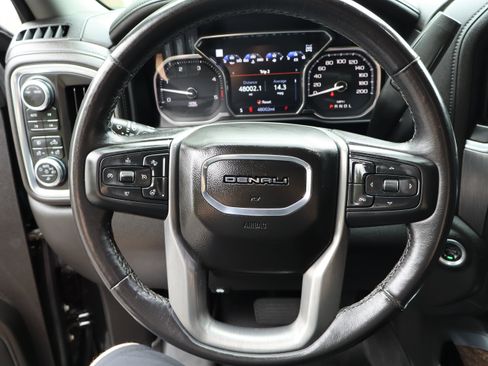 Used 2022 GMC Sierra 3500 Denali w/ Denali Black Diamond Edition AWD/4WD image 24