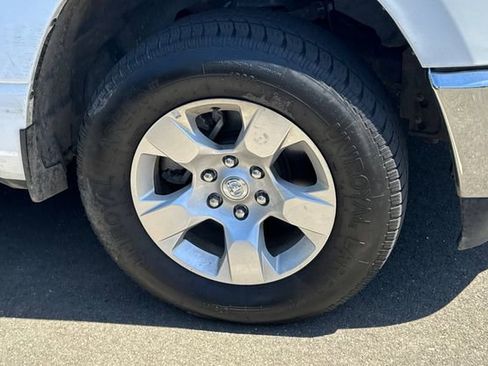 Used 2022 RAM 1500 Big Horn AWD/4WD image 4