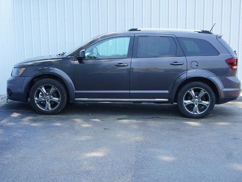 Used 2018 Dodge Journey Crossroad AWD/4WD image 3