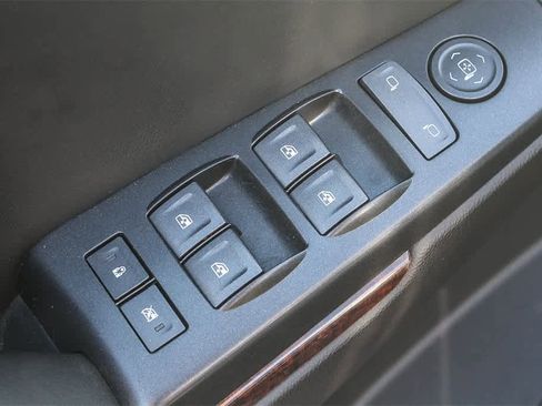 Used 2015 GMC Yukon XL SLE w/ Convenience Package image 27