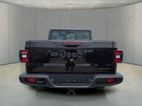 Used 2026 Jeep Gladiator Sport AWD/4WD image 5