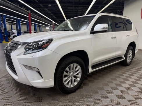 Used 2023 Lexus GX 460 Premium w/ Premium Package AWD/4WD image 3