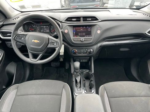 Used 2023 Chevrolet TrailBlazer LS FWD image 10