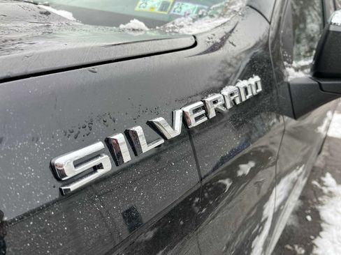Used 2021 Chevrolet Silverado 1500 LT AWD/4WD image 29