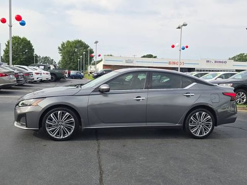 Certified 2023 Nissan Altima 2.5 SL AWD/4WD image 6