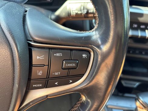 Used 2021 Lexus UX 200 w/ Premium Package FWD image 20