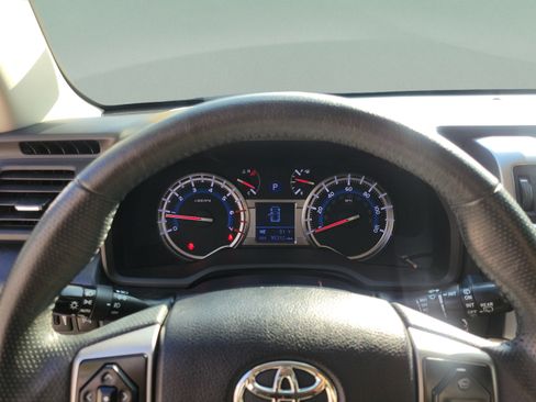 Used 2019 Toyota 4Runner Limited RWD image 15