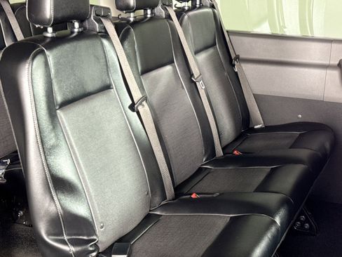Used 2020 Ford Transit 350 XL image 38