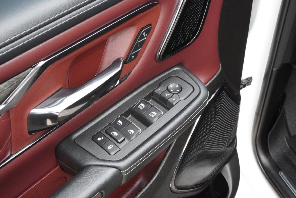 Used 2025 RAM 1500 Limited AWD/4WD image 33