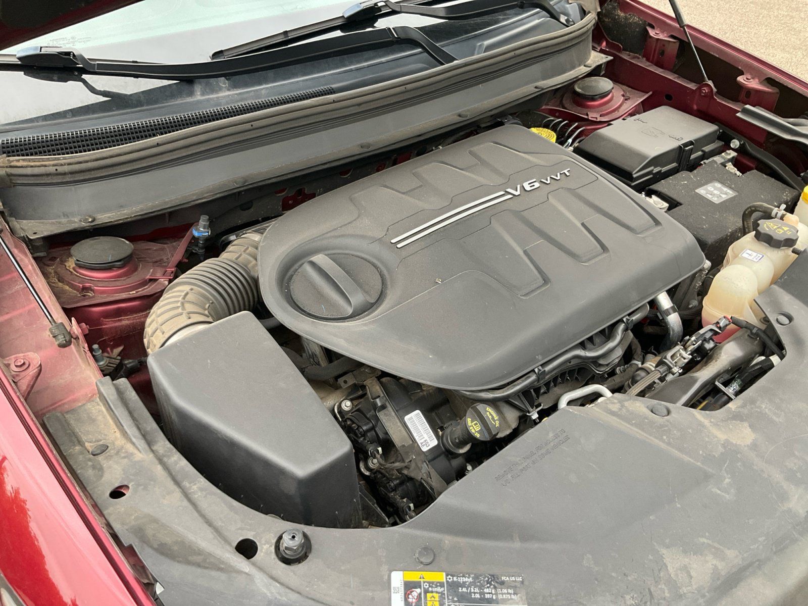 Used 2019 Jeep Cherokee Trailhawk AWD/4WD image 30