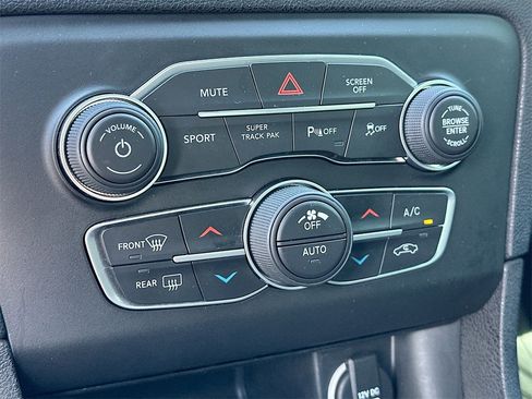 Used 2023 Dodge Charger R/T w/ Blacktop Package image 15