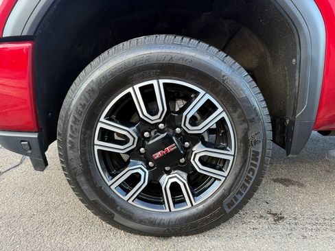 Used 2022 GMC Sierra 2500 AT4 w/ AT4 Premium Plus Package image 6