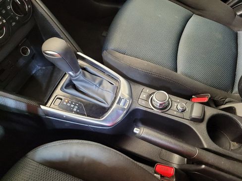 Used 2019 Toyota Yaris LE image 26