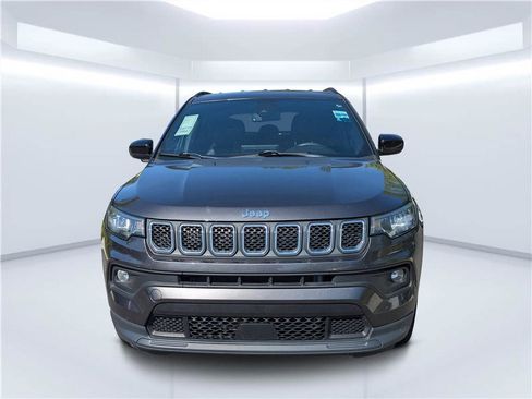 Used 2023 Jeep Compass Latitude w/ Convenience Group AWD/4WD image 8