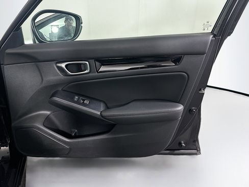 Used 2024 Honda Civic Touring image 32
