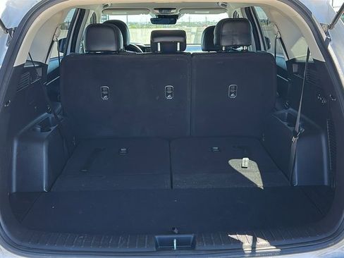 Used 2023 Kia Sorento S image 35