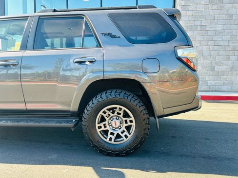 Used 2019 Toyota 4Runner TRD Off-Road Premium w/ Wilderness Package AWD/4WD image 10