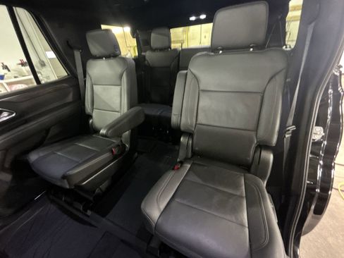 Used 2023 Chevrolet Tahoe Z71 w/ Luxury Package image 26