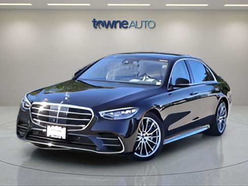 Used 2023 Mercedes-Benz S 580 4MATIC Sedan image 3