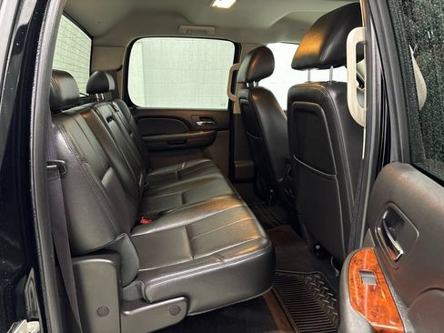 Used 2012 GMC Sierra 1500 SLT w/ SLT Convenience Package AWD/4WD image 29
