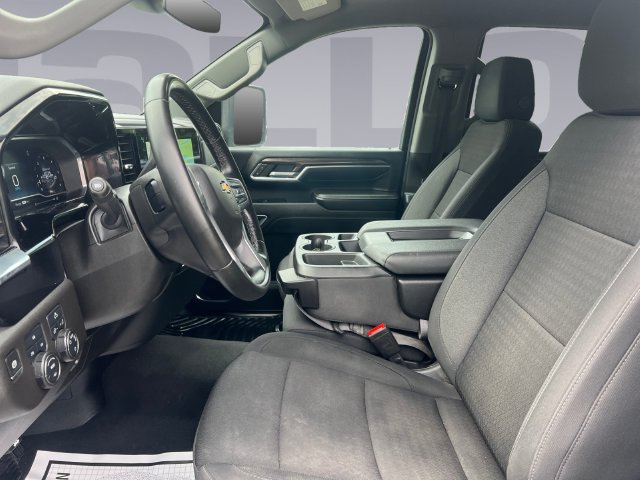 Used 2024 Chevrolet Silverado 2500 LT AWD/4WD image 10
